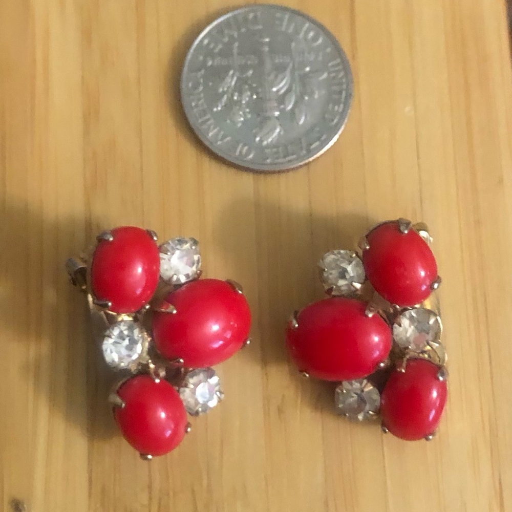 Red Cluster Crystal and Bakelite Clip-On Earrings
